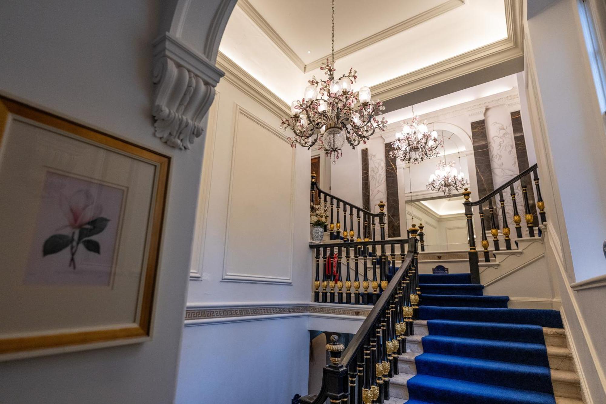 Weston Manor Hotel Εξωτερικό φωτογραφία