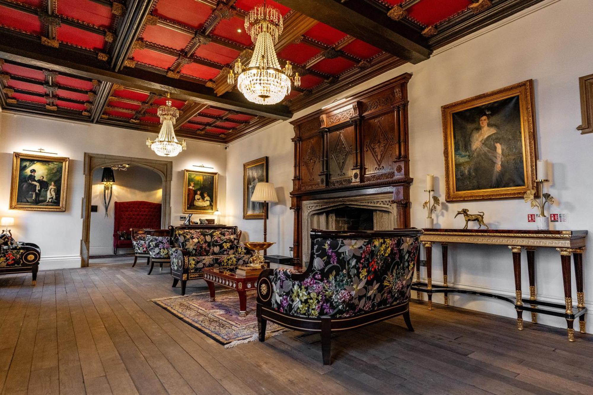Weston Manor Hotel Εξωτερικό φωτογραφία