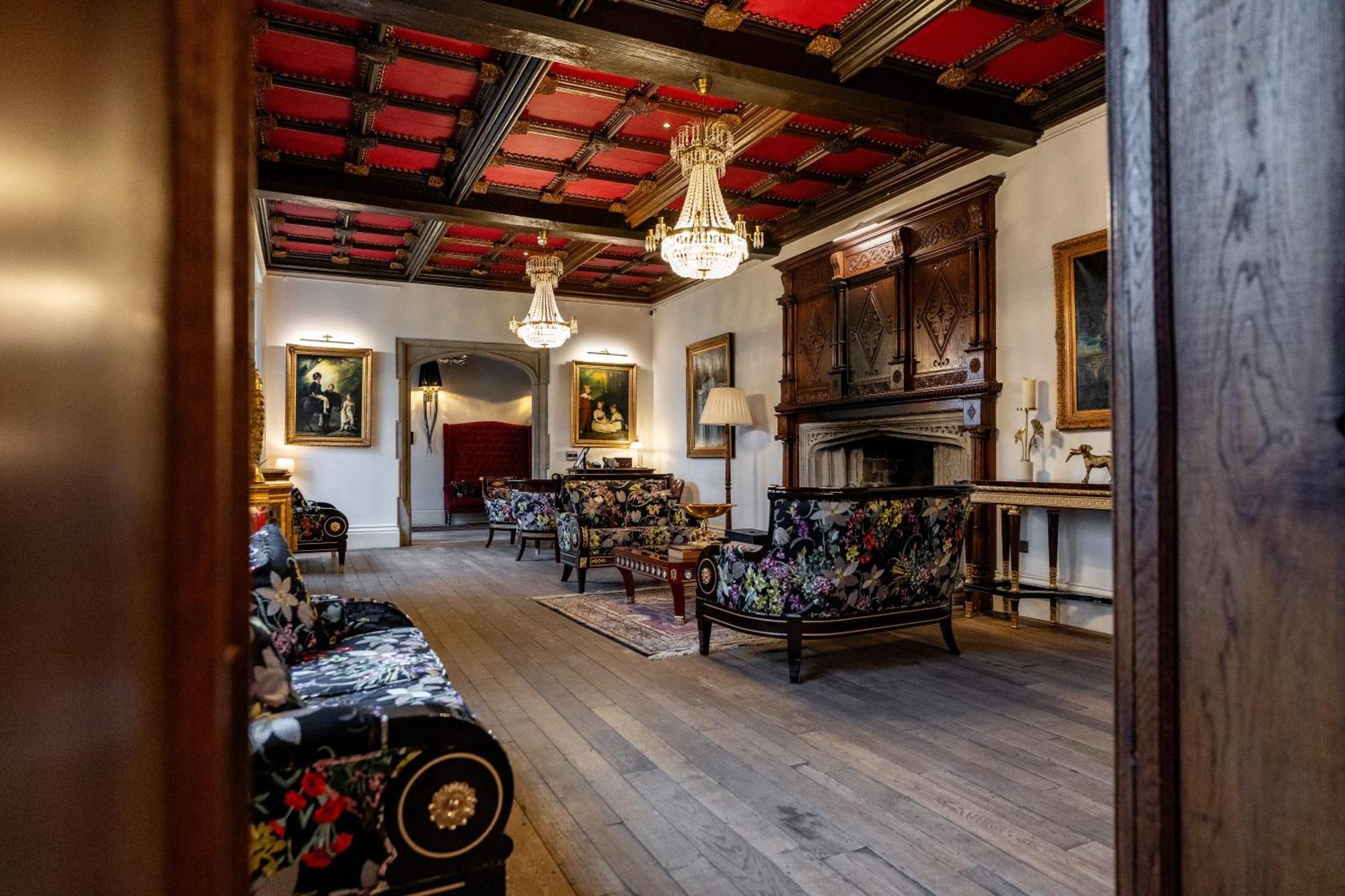 Weston Manor Hotel Εξωτερικό φωτογραφία