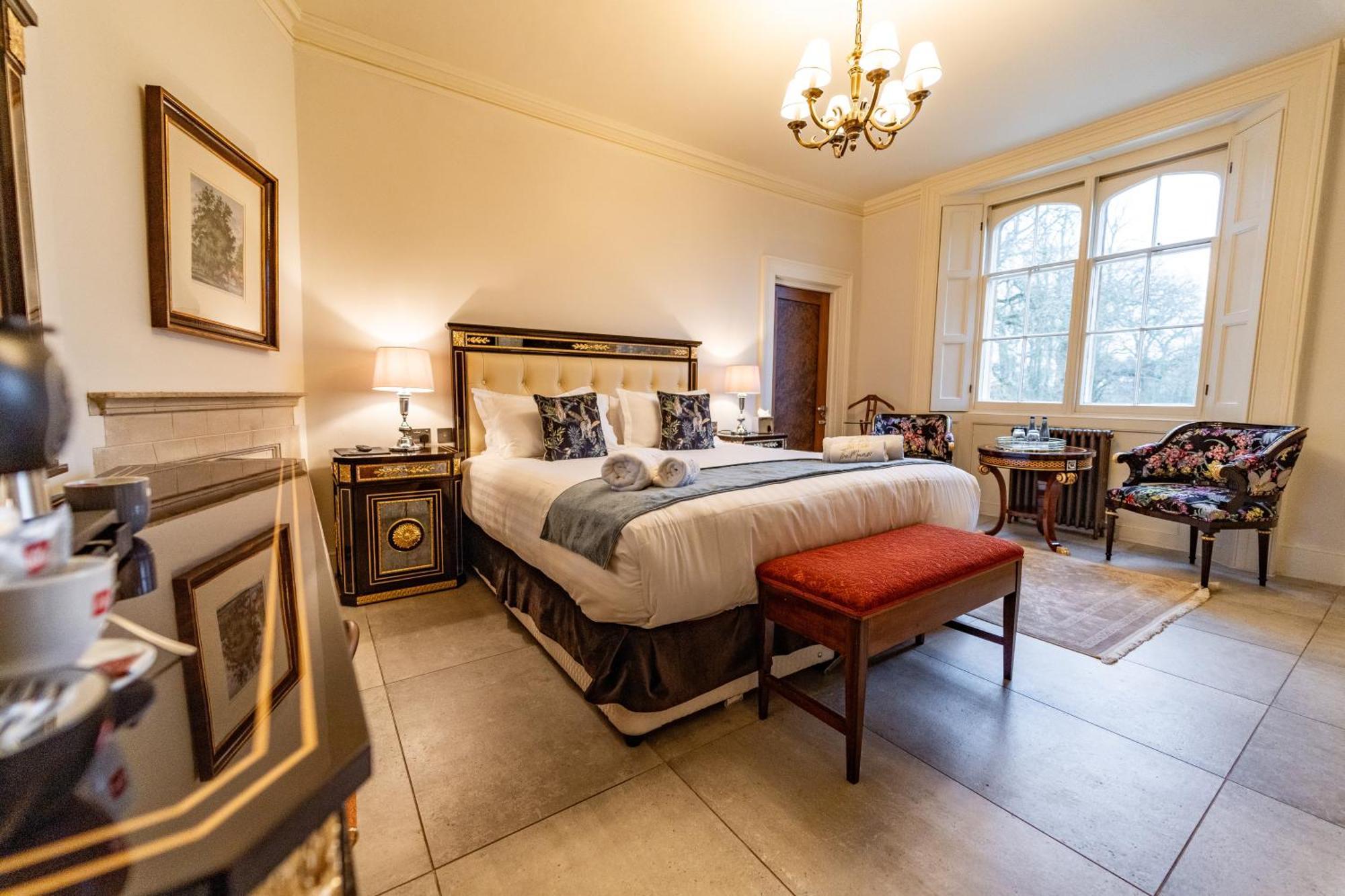 Weston Manor Hotel Εξωτερικό φωτογραφία