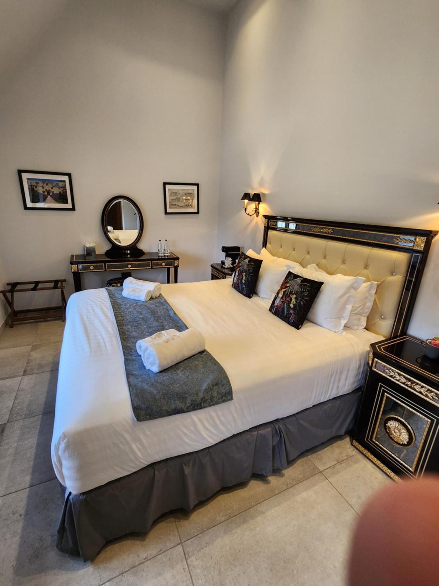 Weston Manor Hotel Εξωτερικό φωτογραφία